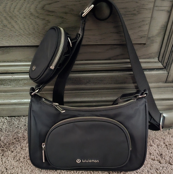 Lululemon crossbody with nano - Picture 8 of 11